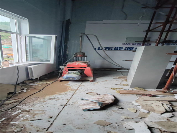 瓮安地基基础下沉墙体裂缝加固注浆顶升施工